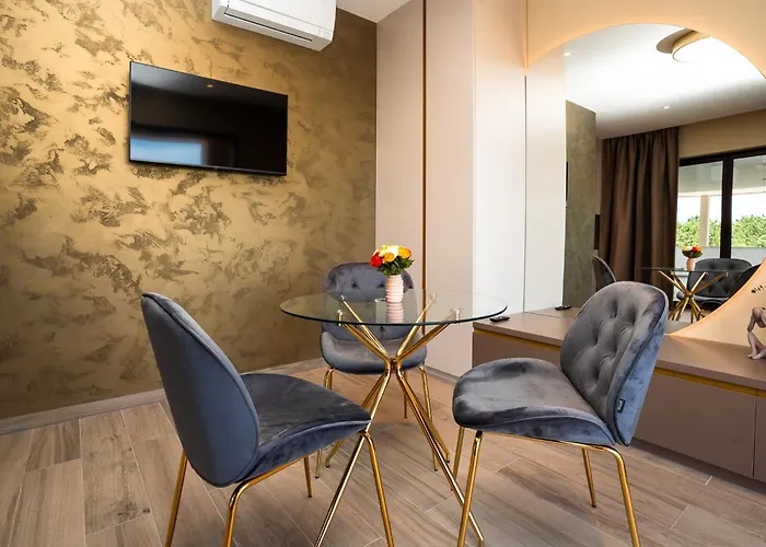 Vsg Resort - Apartments 200M From Beach, Pool, Sauna & Jacuzzi