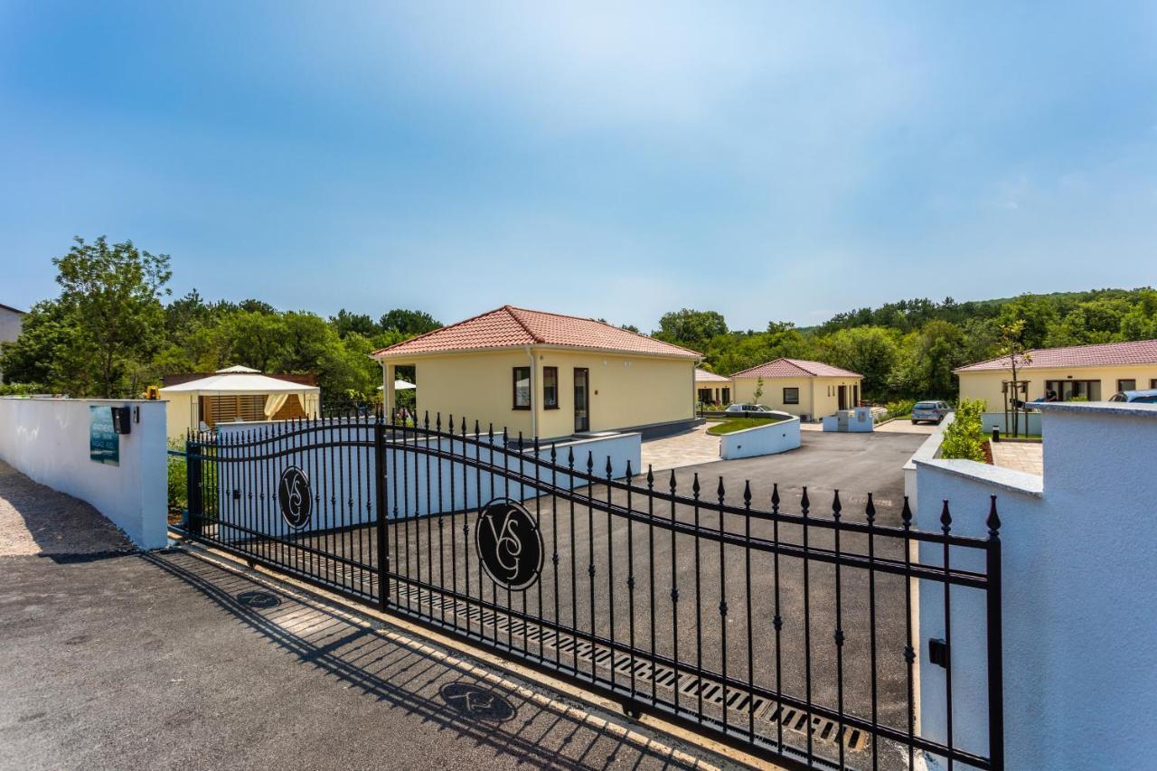 Vsg Resort - Apartments 200M From Beach, Pool, Sauna & Jacuzzi Apartment Klimno