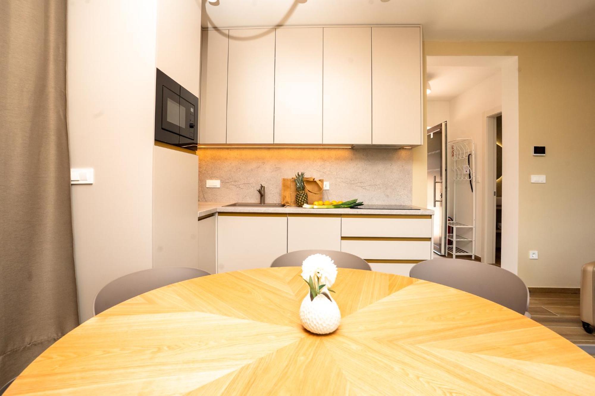 Vsg Resort - Apartments 200M From Beach, Pool, Sauna & Jacuzzi *