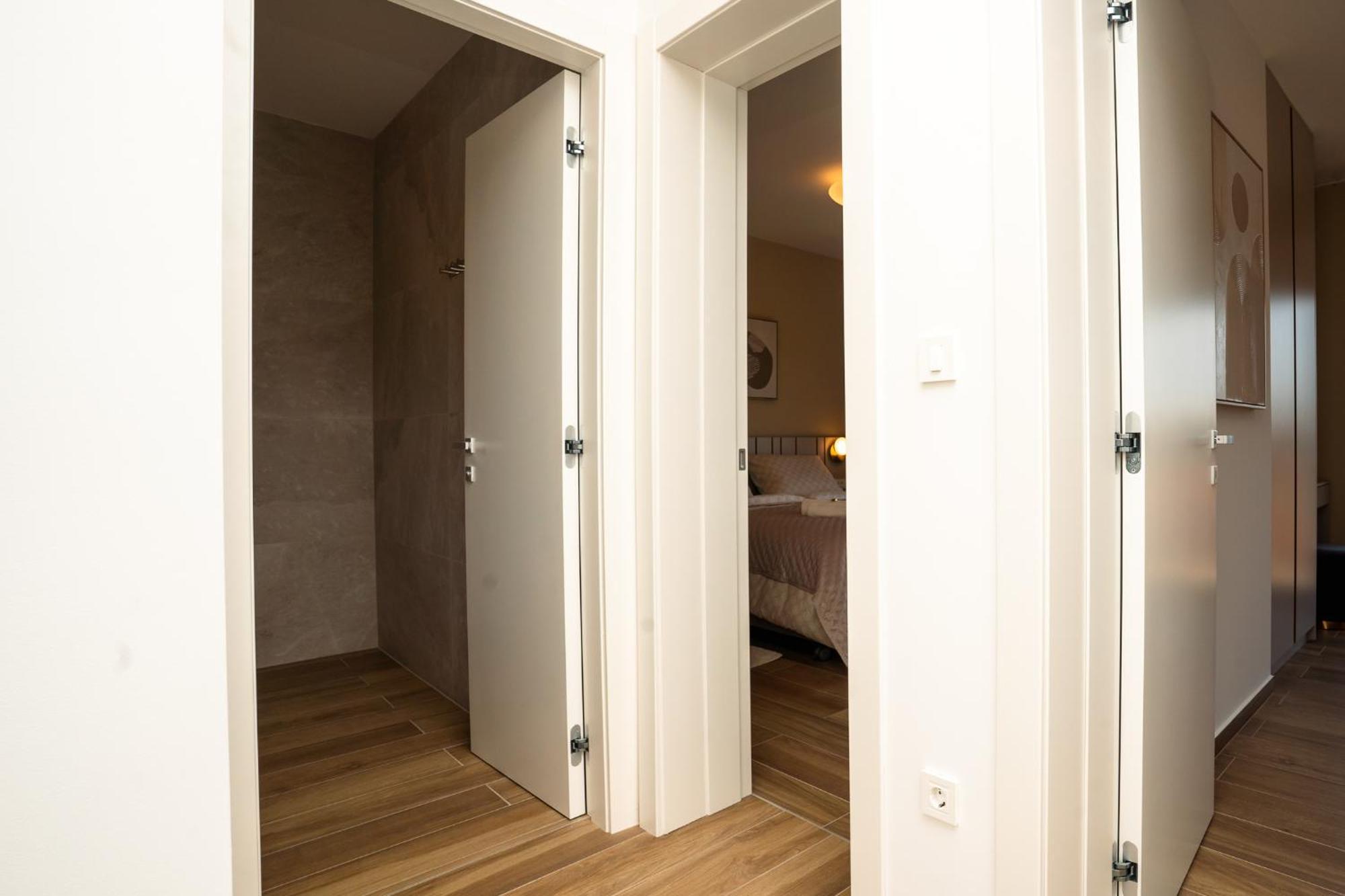 Vsg - Relaxing Apartments, 200m From The Sea, With Pool, Sauna & Jacuzzi